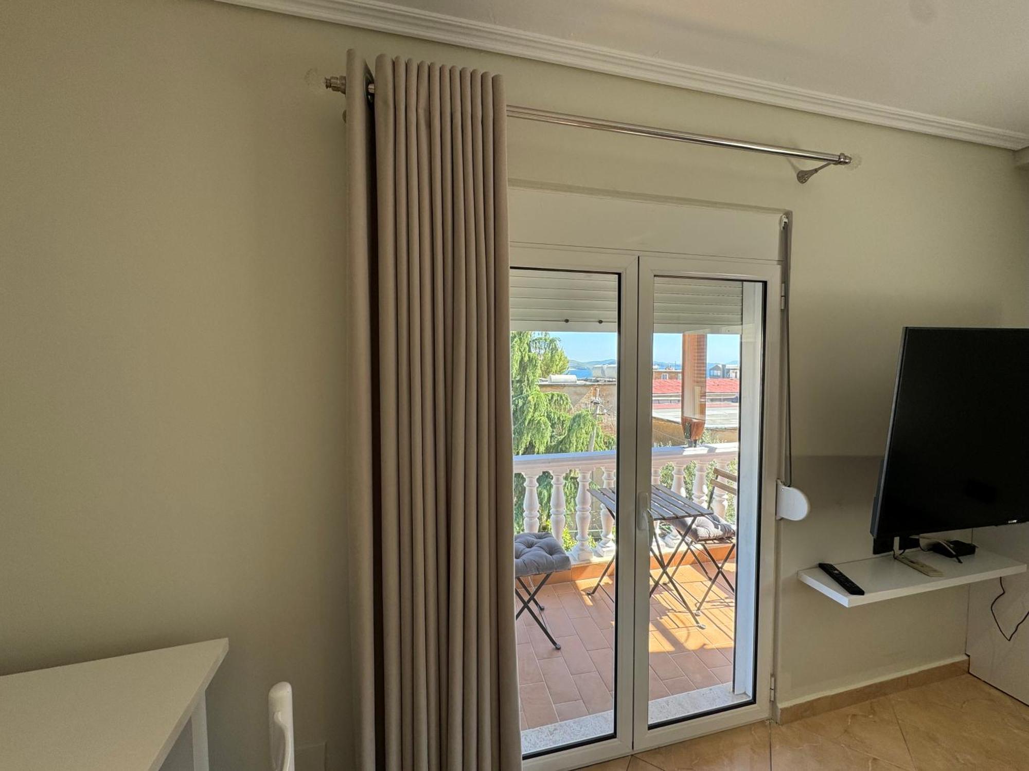 Garden Villa Apartments Sarande Bagian luar foto