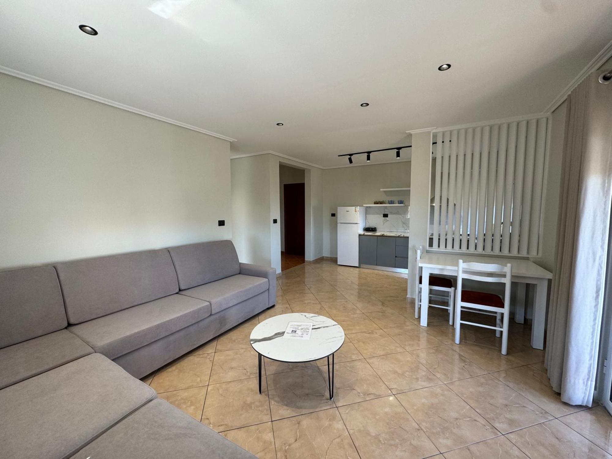 Garden Villa Apartments Sarande Bagian luar foto