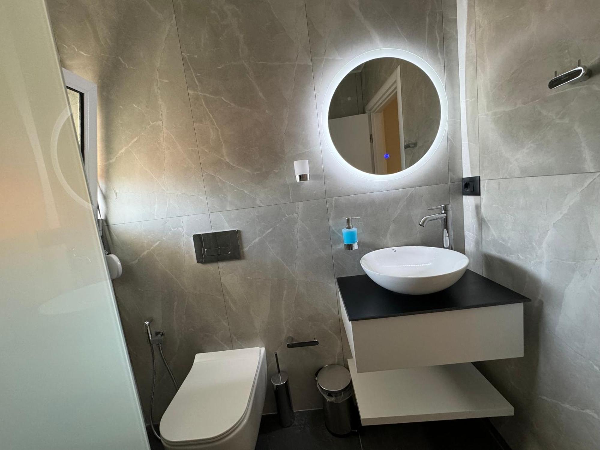 Garden Villa Apartments Sarande Bagian luar foto