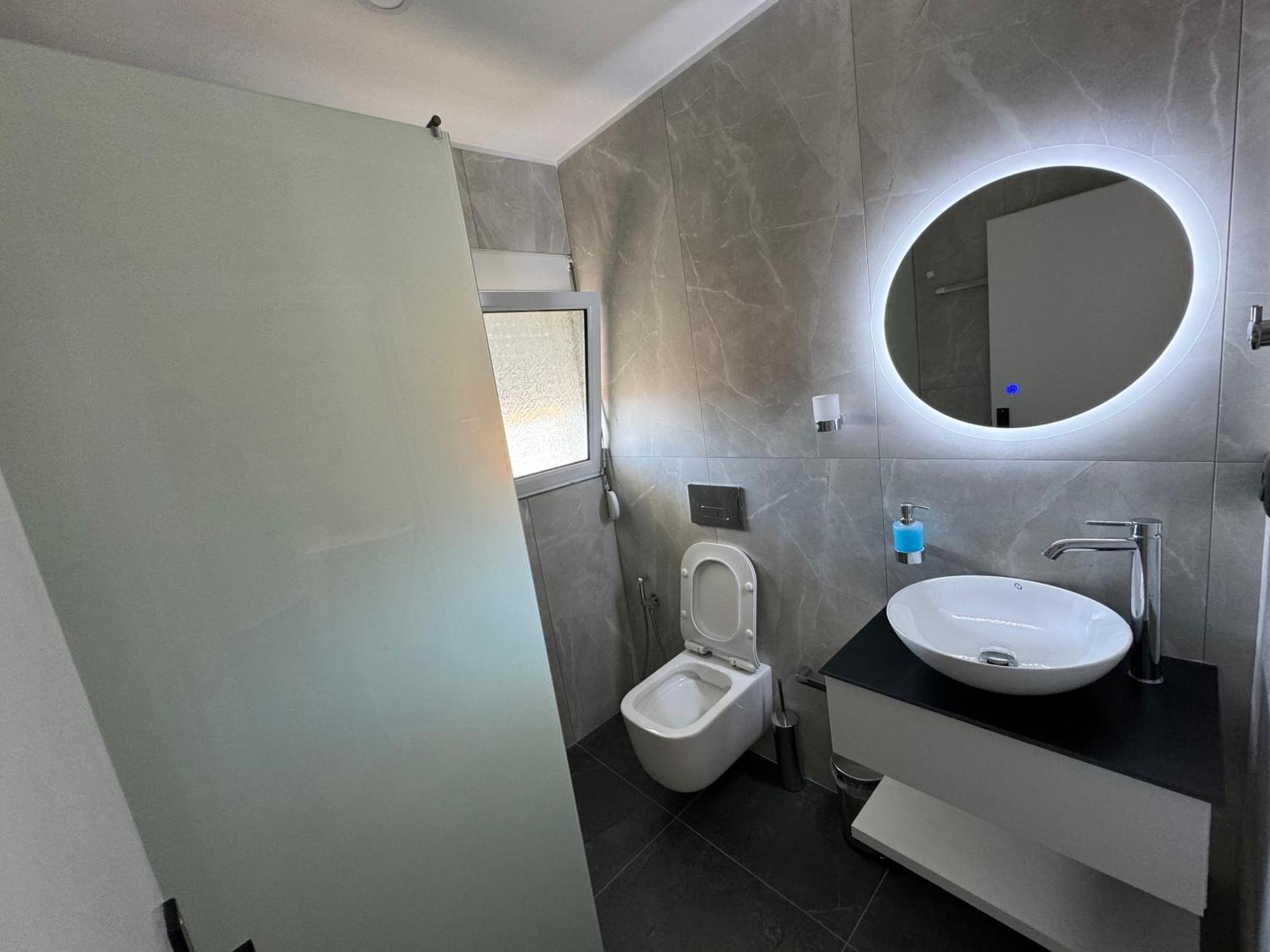 Garden Villa Apartments Sarande Bagian luar foto